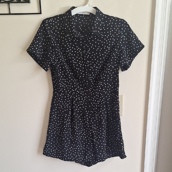Mod Ref Polka Dot Romper Size Small - Picture 2 of 7